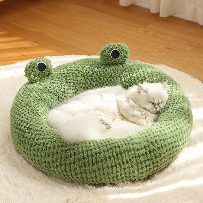 Cozy Froggy cat bed